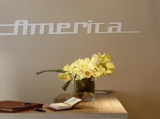 America photo 3
