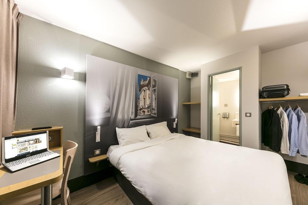 B&B HOTEL Toulouse Cité de l'Espace Mouchotte photo 2