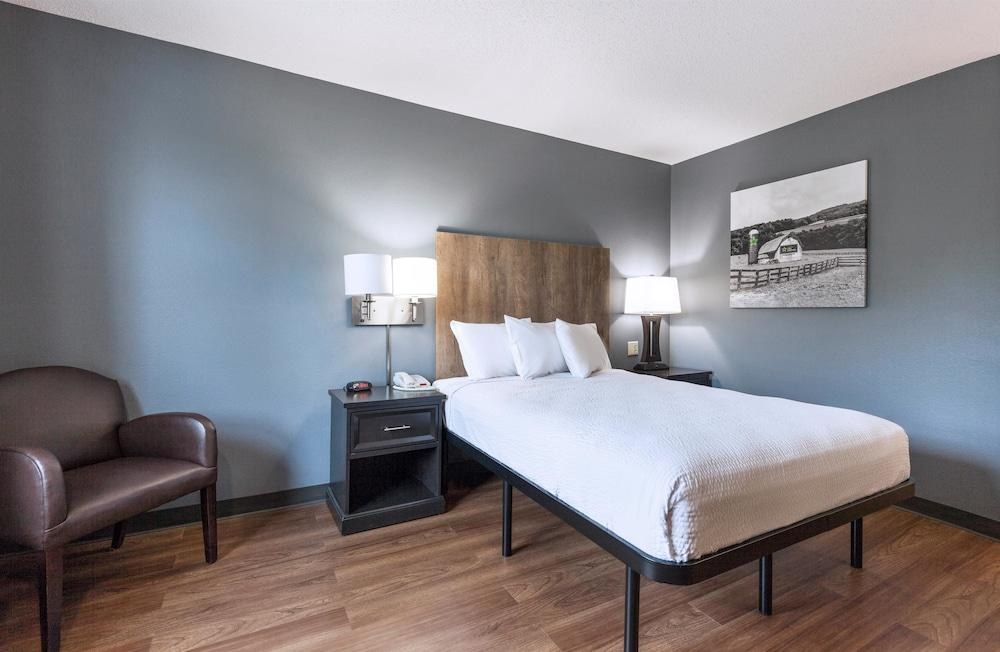 Extended Stay America Premier Suites - Nashville - Vanderbilt photo 2