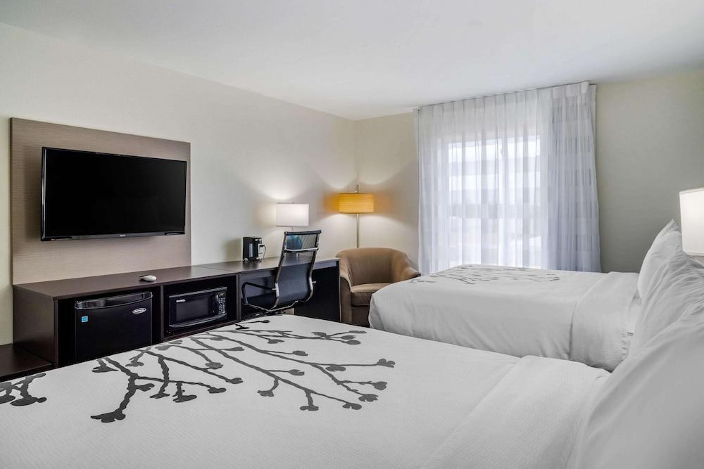 Sleep Inn & Suites near Westchase photo 2