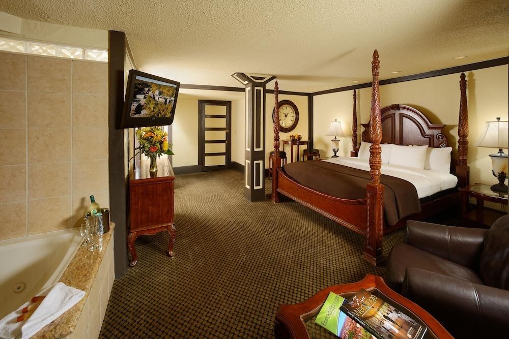 1905 Basin Park Hotel photo 2