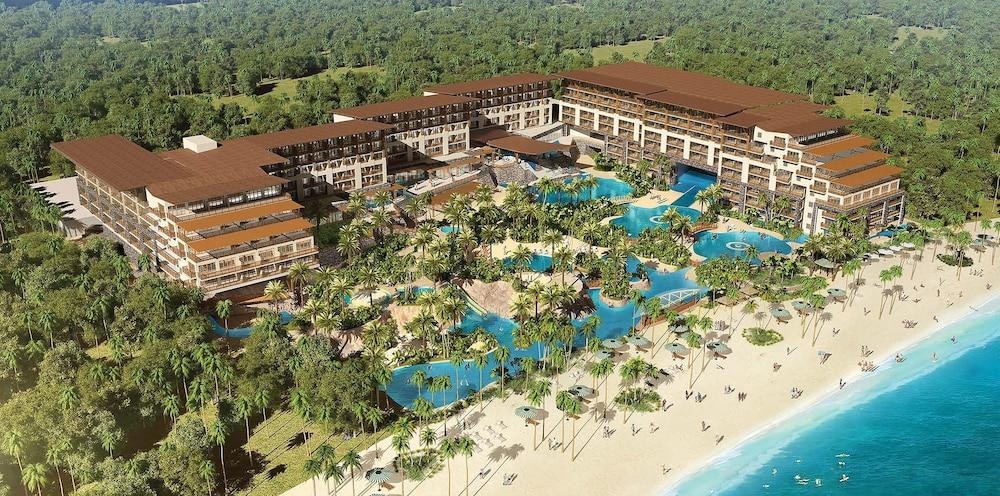 DREAMS NATURA RESORT & SPA