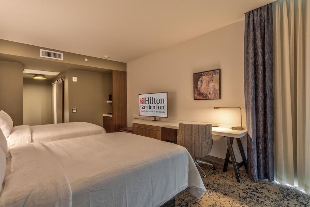 Hilton Garden Inn West Palm Beach I95 Outlets photo 4