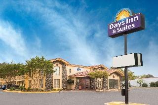 DAYS INN & SUITES HUNTSVILLE SPACE CENTER photo 1
