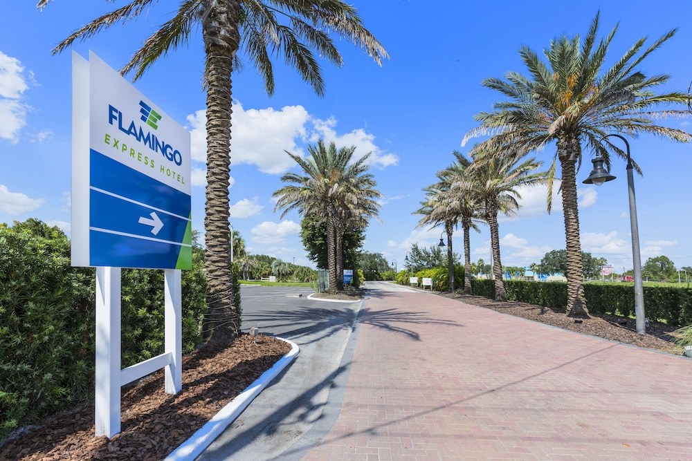 Flamingo Express Hotel