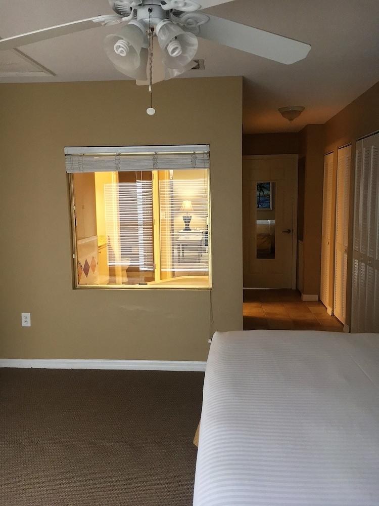 Barefoot'n Resort photo 1