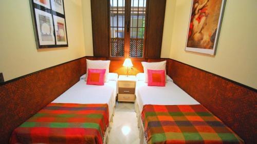 LIVING-SEVILLA APARTMENTS SAN LORENZO photo 2