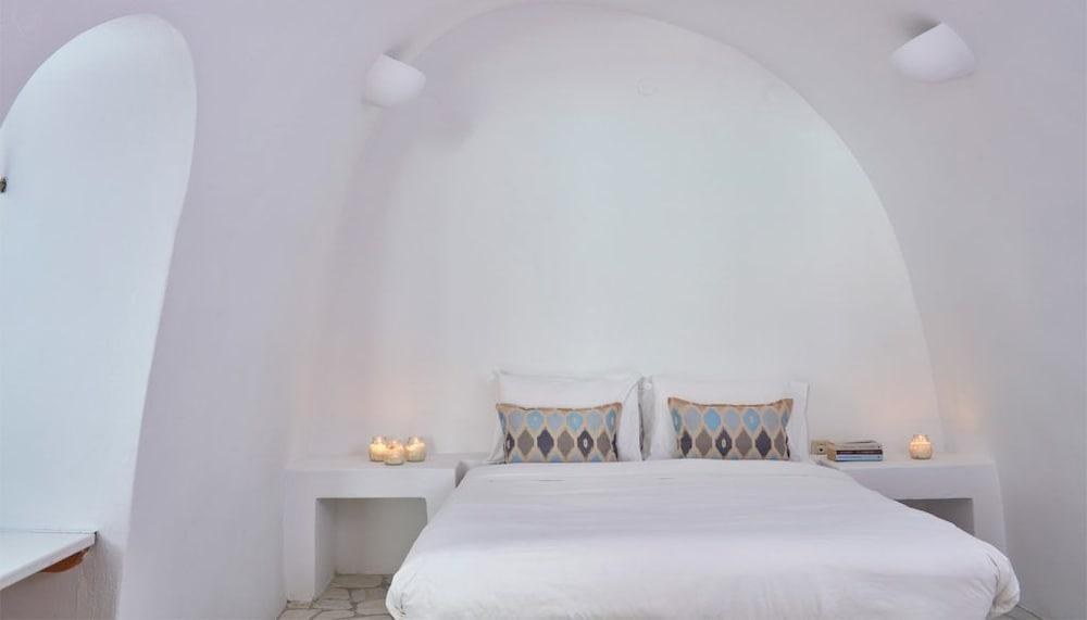 La Maltese Private House Imerovigli photo 1