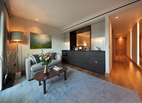 TOWER SUITES BY BLUE ORCHID photo 3