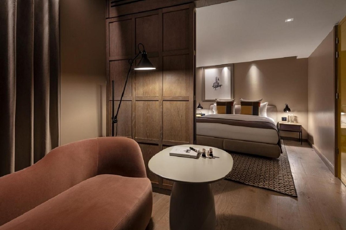 THE LONDONER HOTEL photo 1