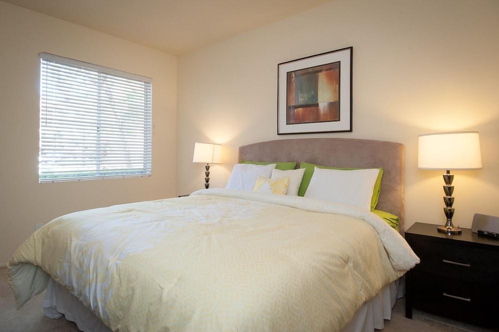 SUNSHINE SUITES AT MID-CITY photo 1