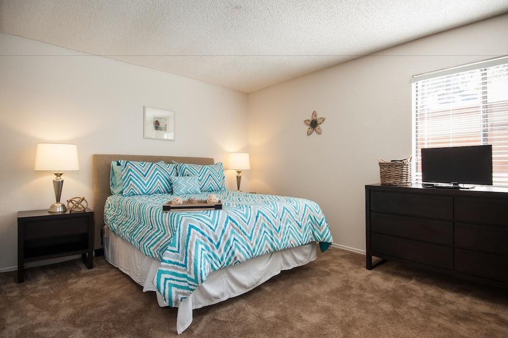 SUNSHINE SUITES AT MID-CITY photo 2