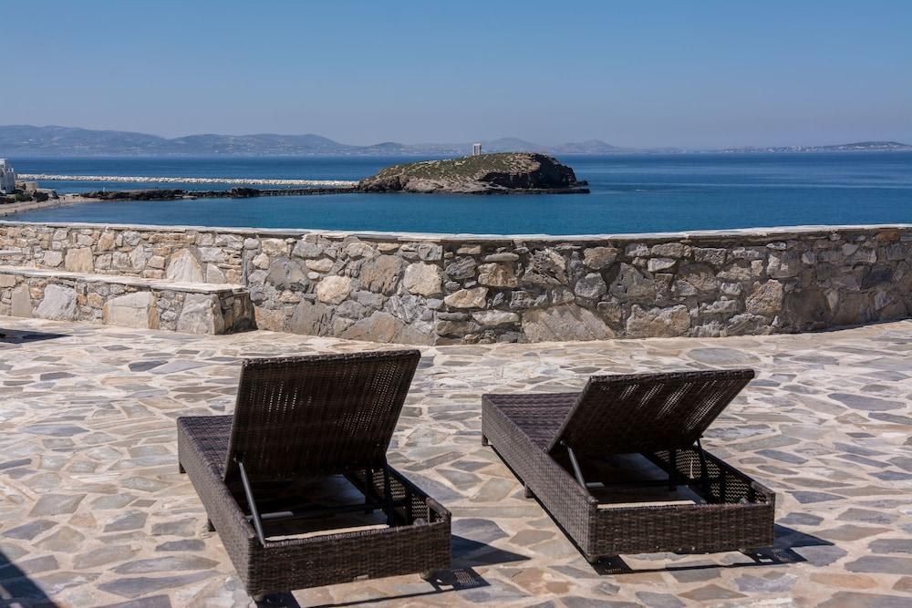 ILIADA SUITES - ADULTS ONLY