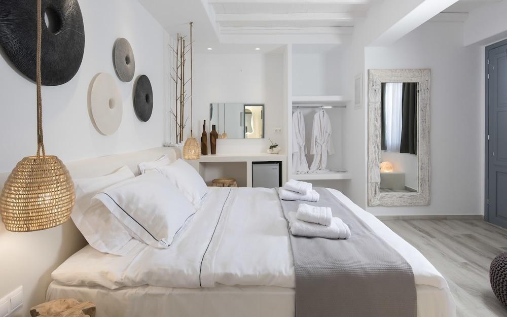 ILIADA SUITES - ADULTS ONLY photo 2