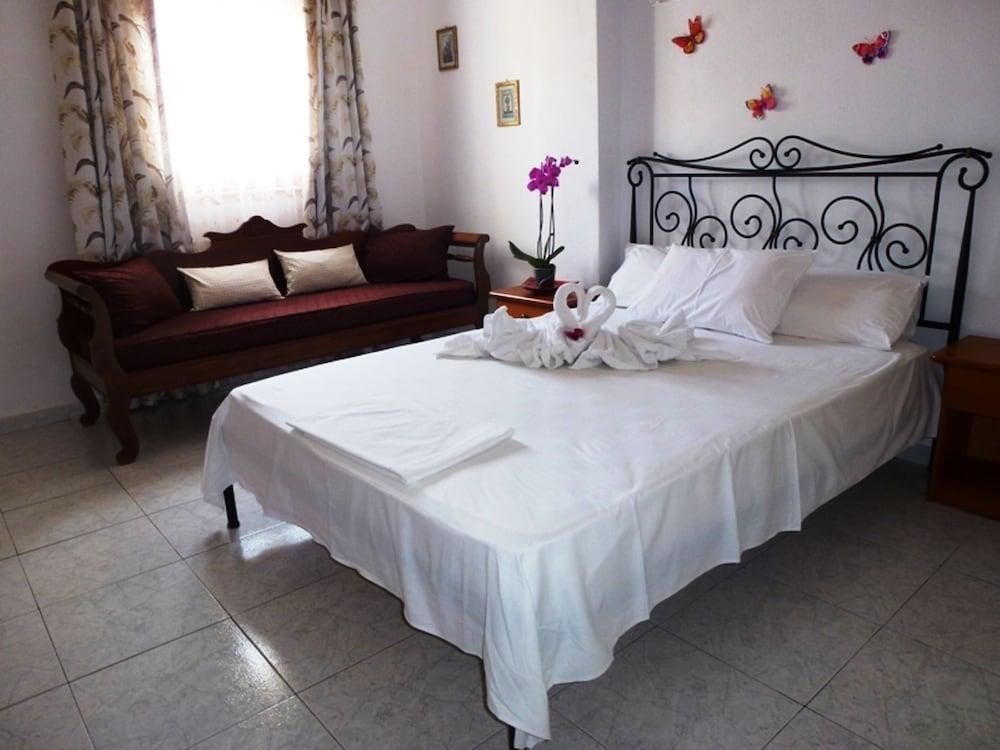 Atalos Suites