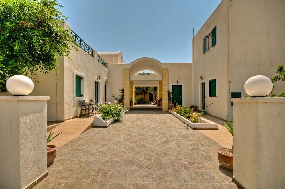 Phevos Villa photo 4
