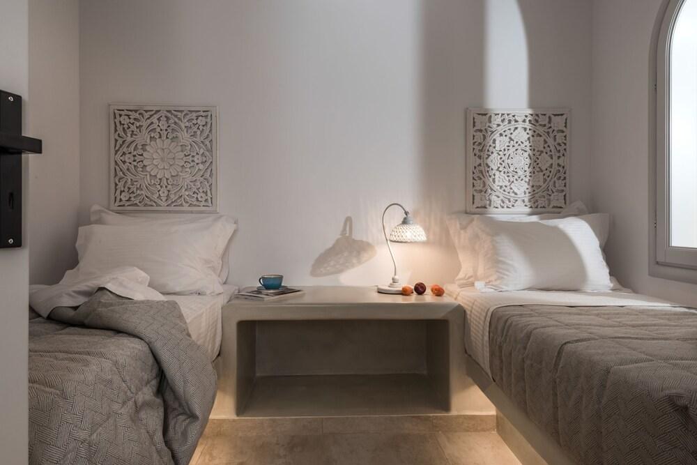 Marvarit Suites photo 2