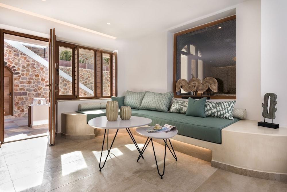 Marvarit Suites photo 4