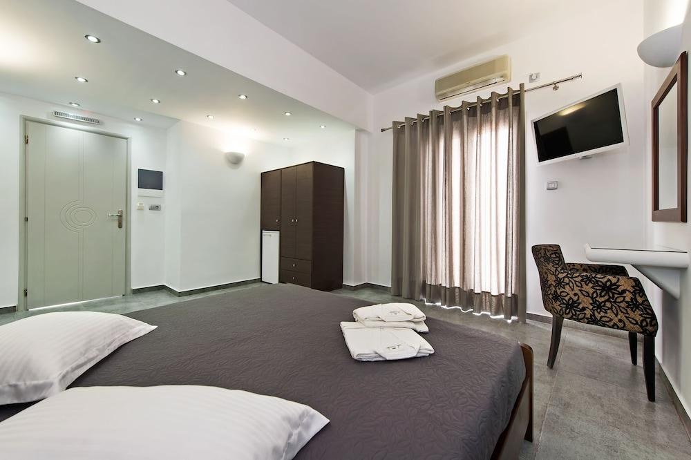 Gianna Suites photo 1