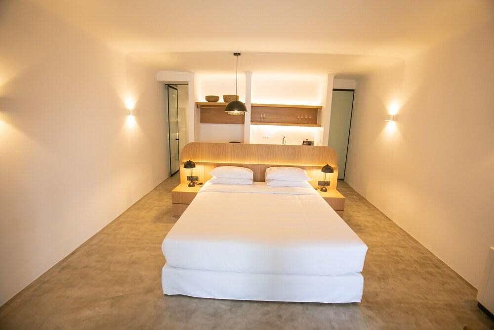 Melidonia Suites photo 2