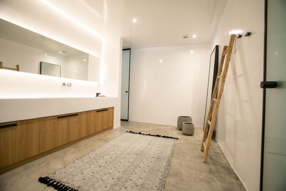 Melidonia Suites photo 3