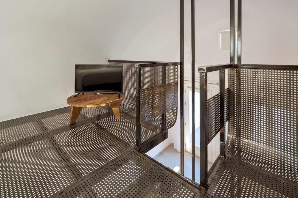 Art Hotel Santorini photo 2