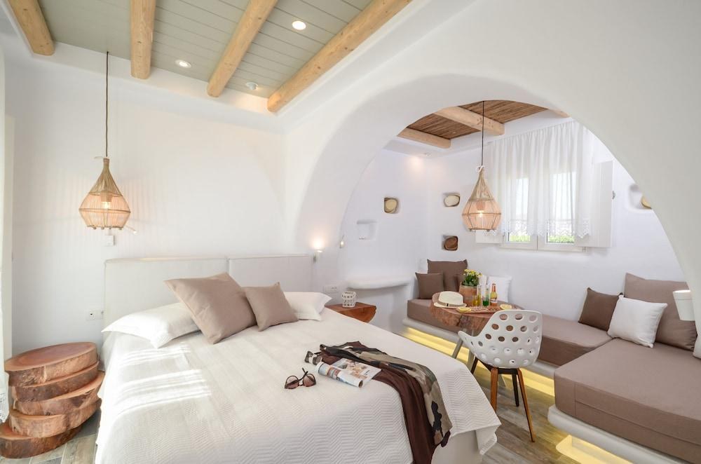 Naxos Island Escape photo 1