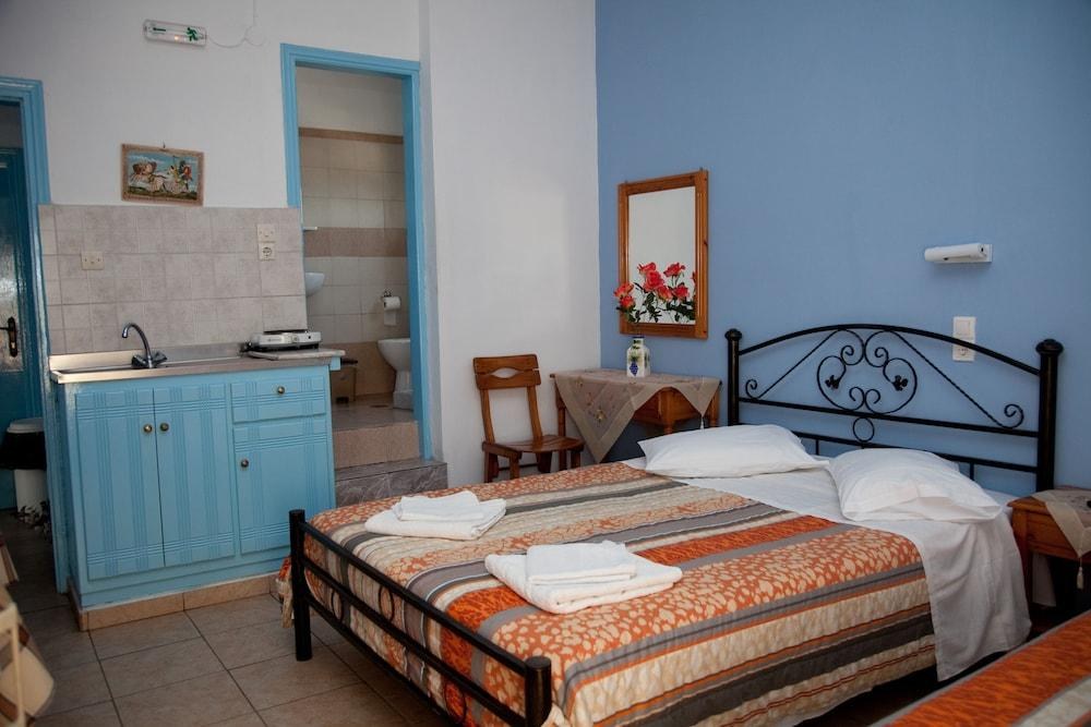 STELLA NOMIKOU APARTMENTS