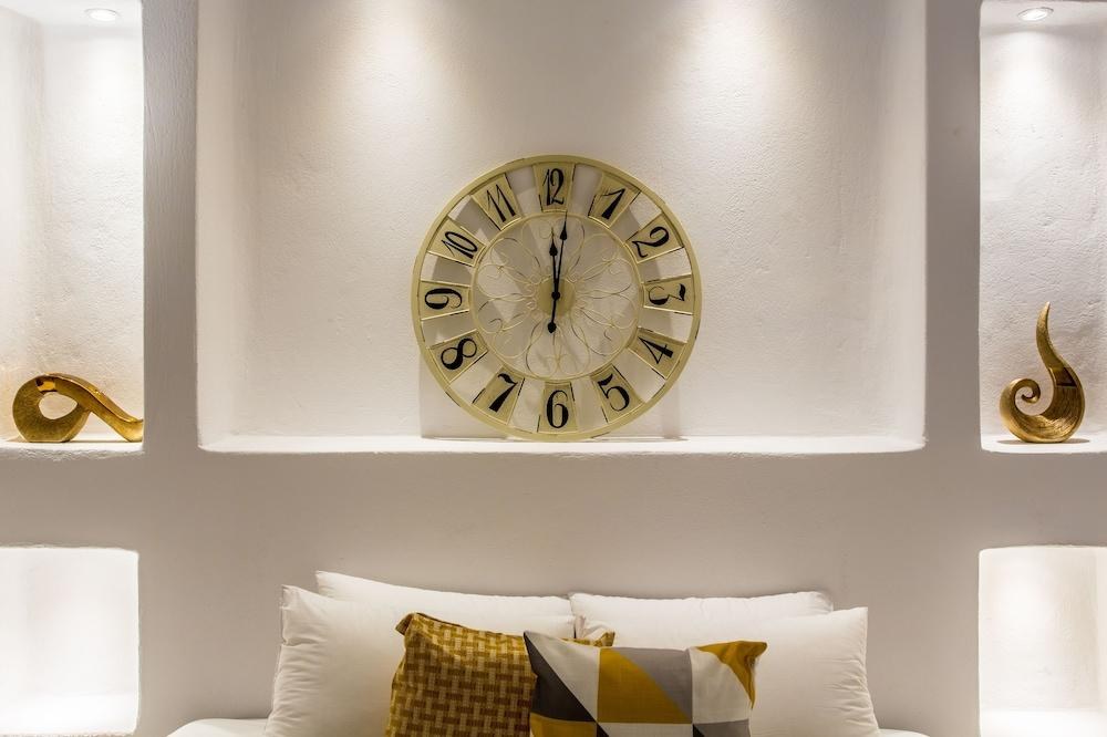 Boutique 88 Fira photo 4
