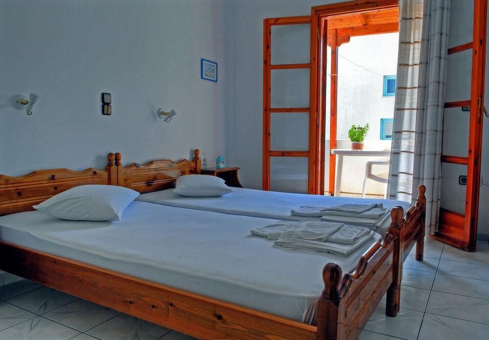 KAPETANOS ROOMS photo 1