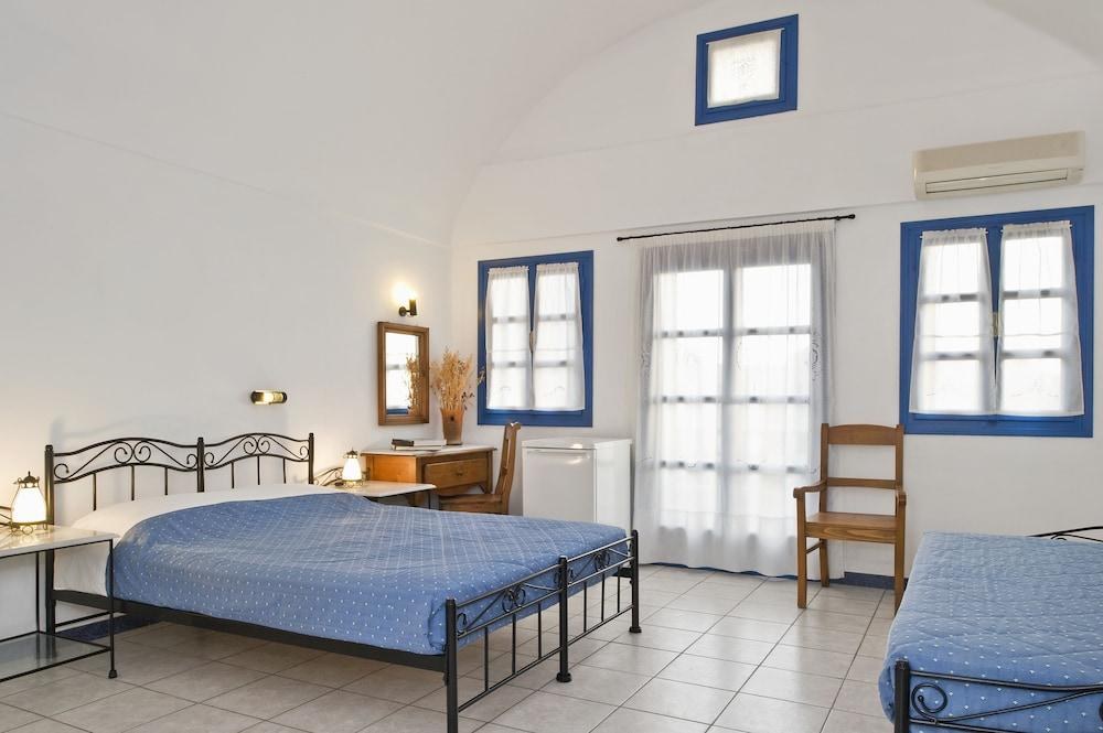 Irigeneia Hotel photo 2