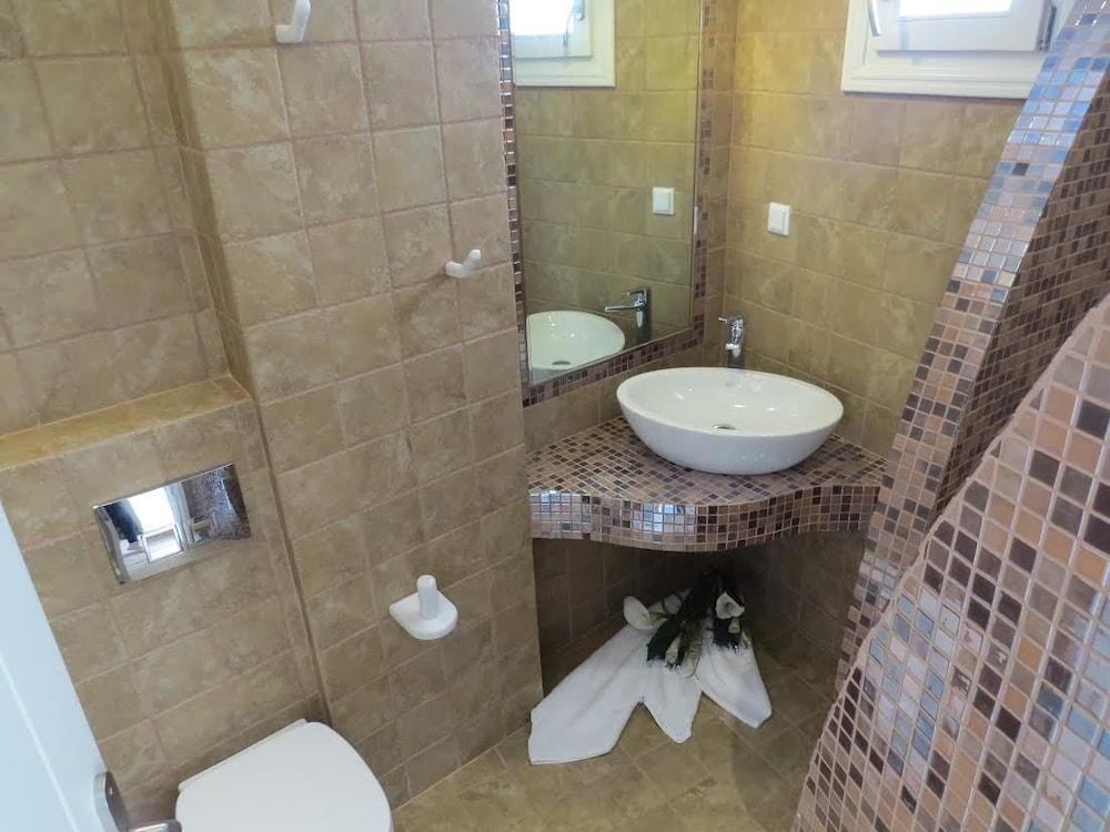 Villa Manos photo 3