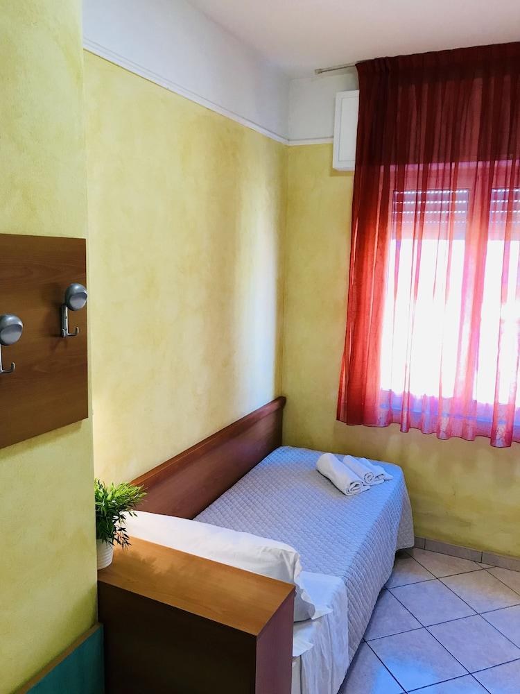 HOTEL NAICA photo 2
