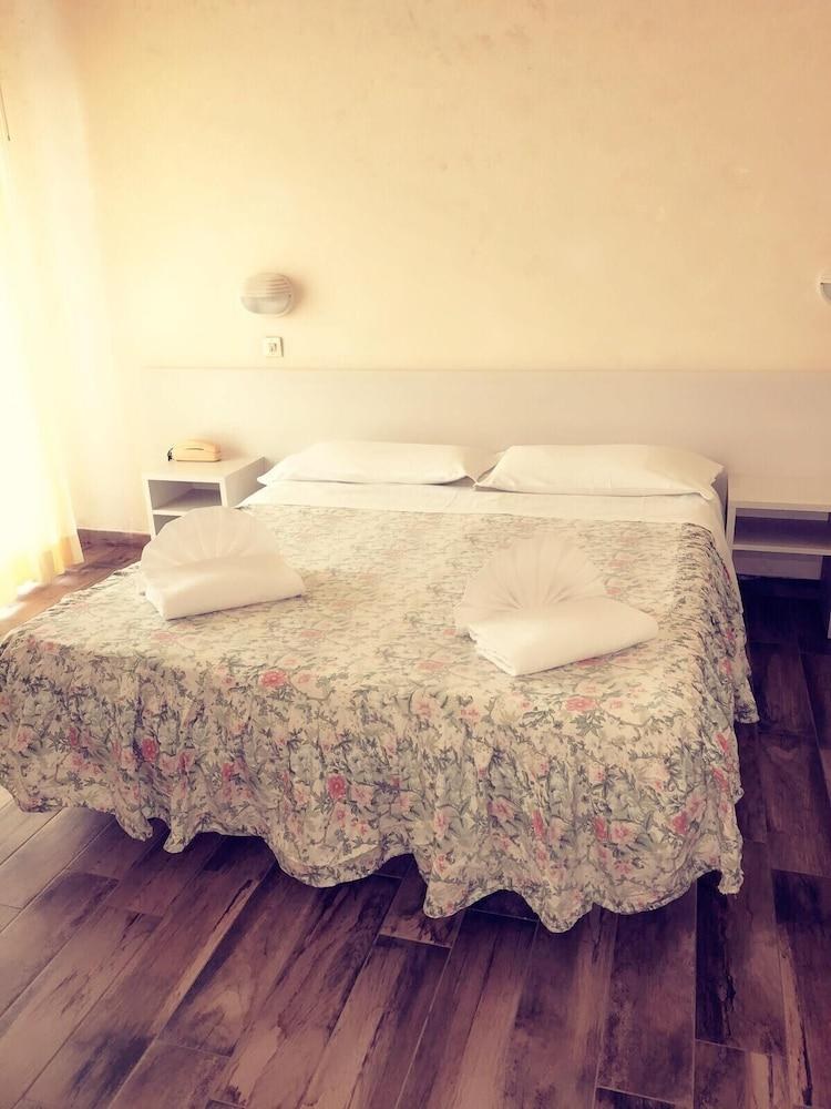 HOTEL BRENTA photo 1