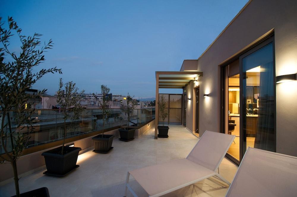 Athens Platinum Rooms and Suites photo 4