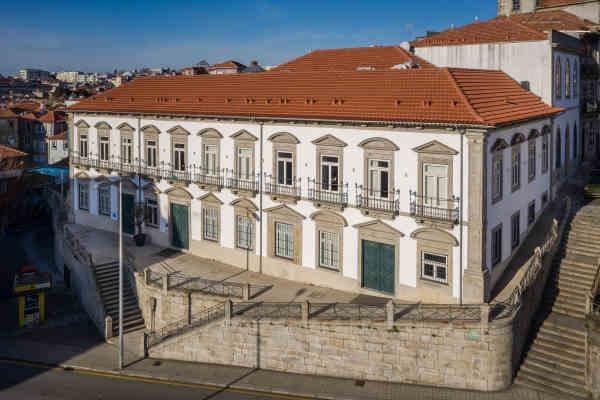 Condes de Azevedo Palace