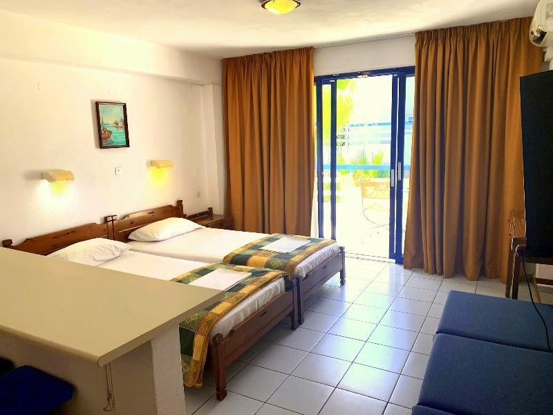 Kassavetis Center-Hotel Studios & Apartments photo 4