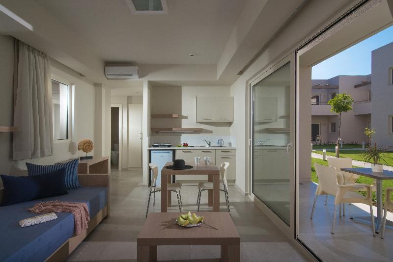 Ourania Apartments photo 4