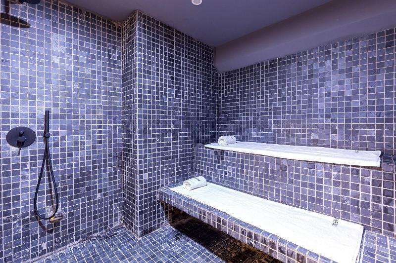 The Duke Boutique Suites photo 4