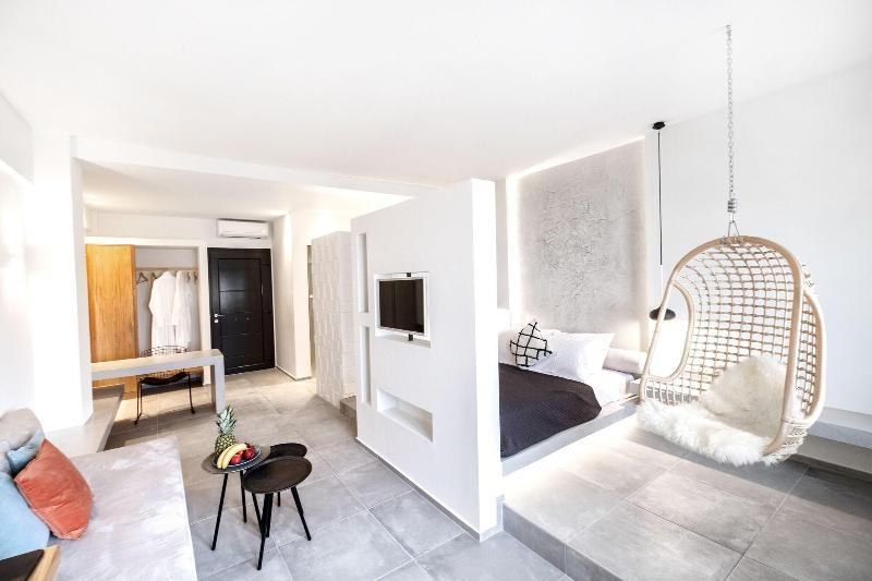 GEORGE & JOANNA SUITES