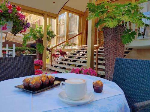 Hotel Mia Restaurant Airport photo 4