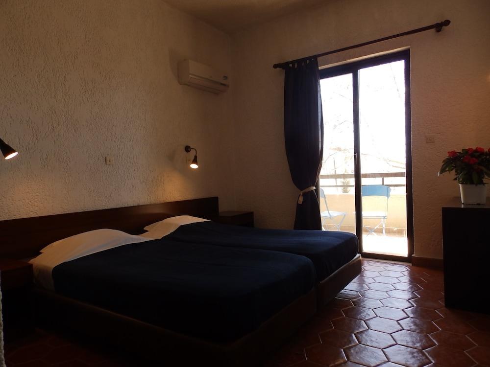 EMMANUEL APARTMENTS photo 1