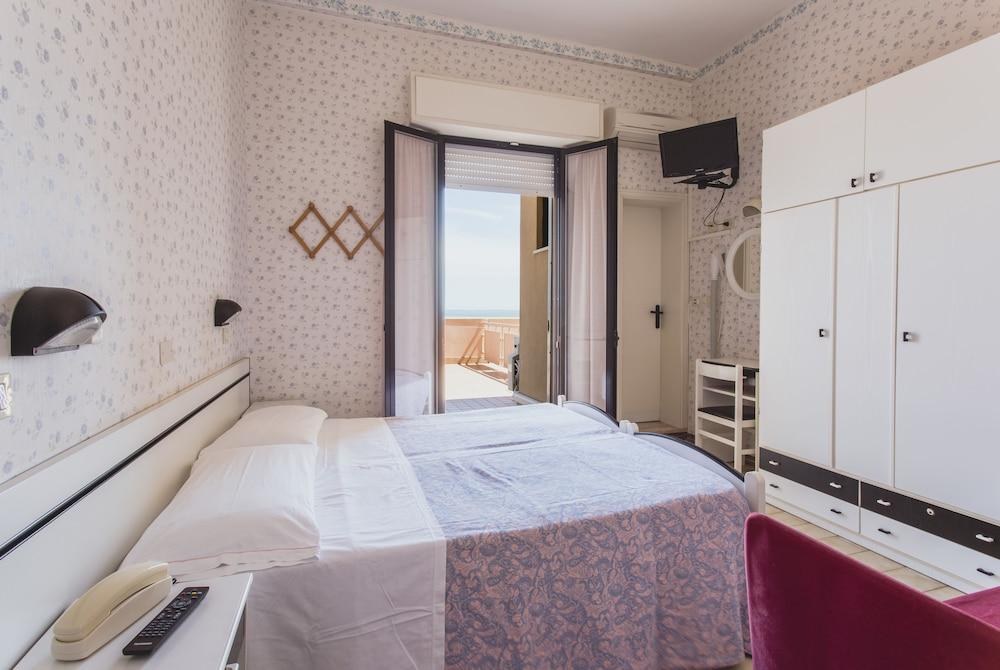Hotel Eden photo 1