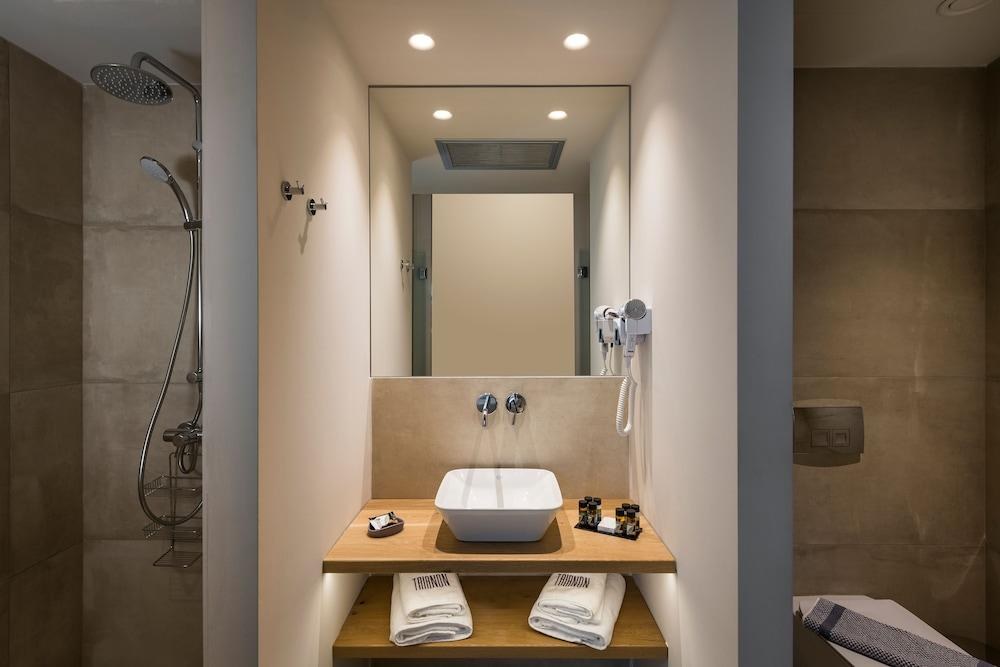 Trianon Luxury Apartments & Suites photo 3