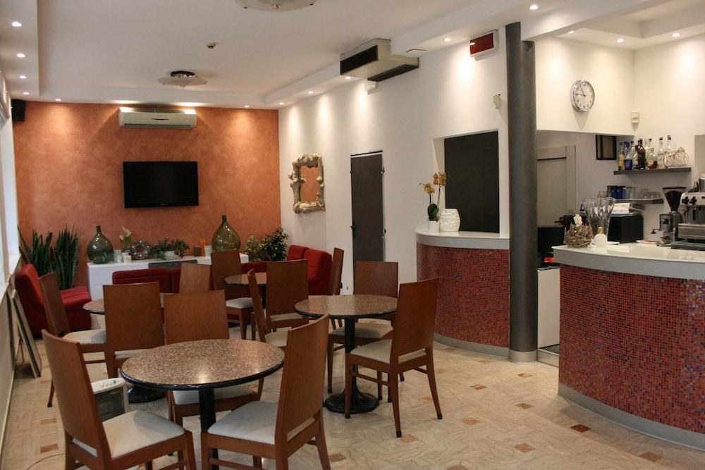 Hotel Ardesia photo 3