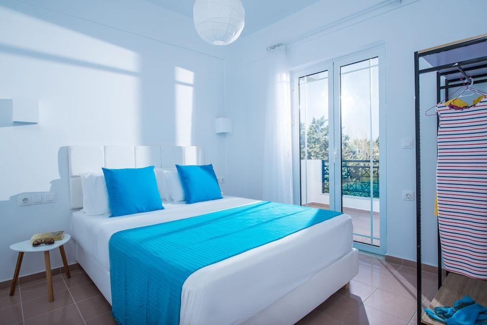 W Suites by Estia photo 1