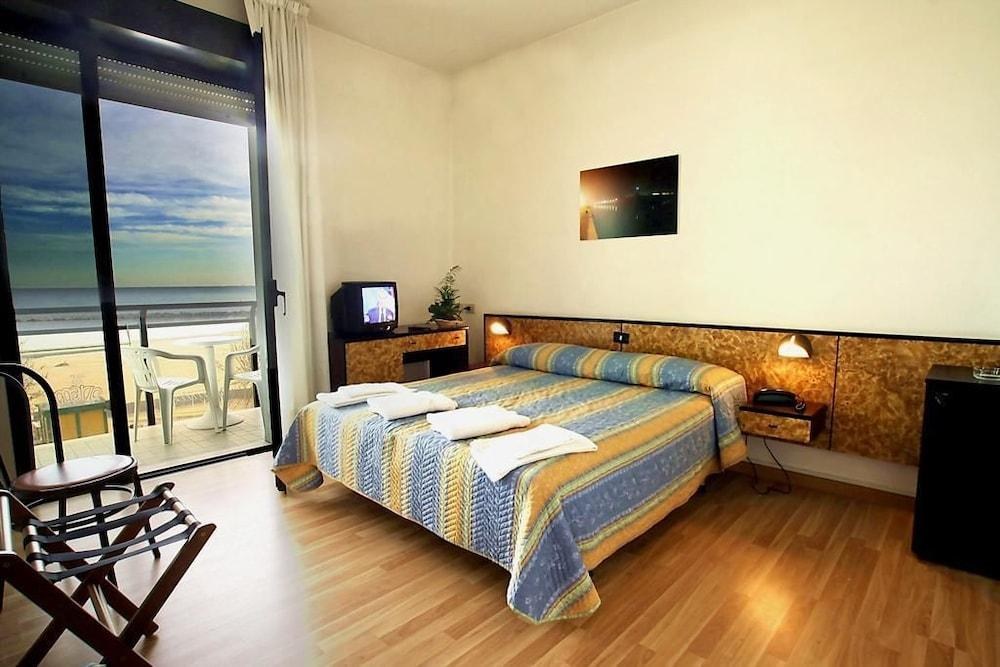 HOTEL AVILA IN photo 1