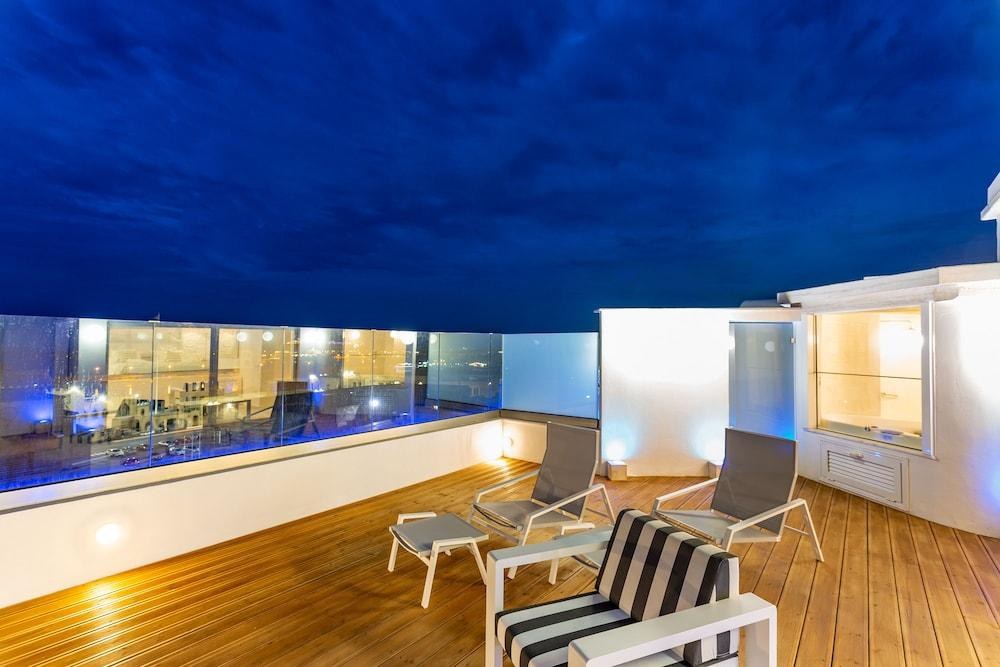 Rhodos Horizon City- Adults only photo 1