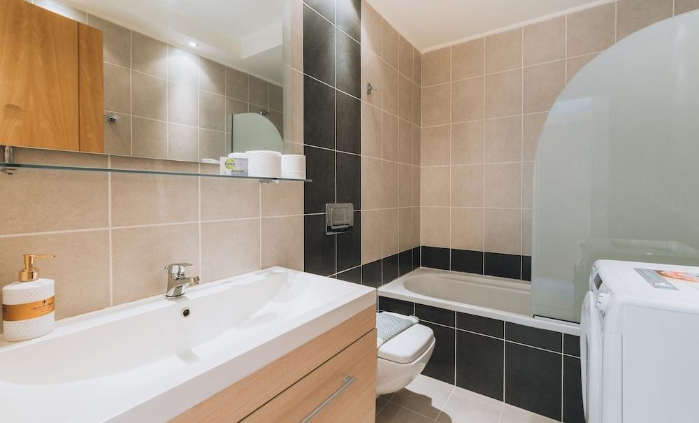 RHODES PORT HAVEN SUITE photo 3