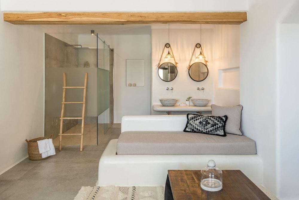 VIRTU SUITES photo 2
